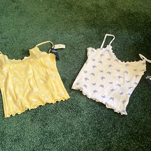 Hollister Tops - 2 NWT MEDIUM HOLLISTER TANKS